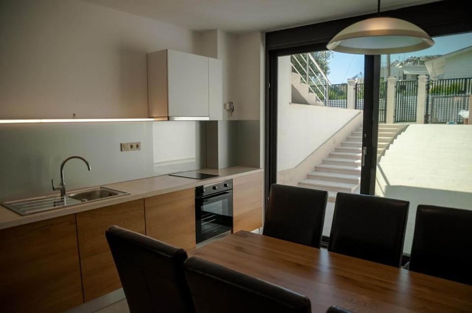 Villa Calypso PalaiónTsiflíkion エクステリア 写真